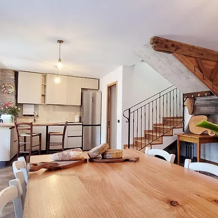 Holiday home - Rustic Chic Retreat Ballabio