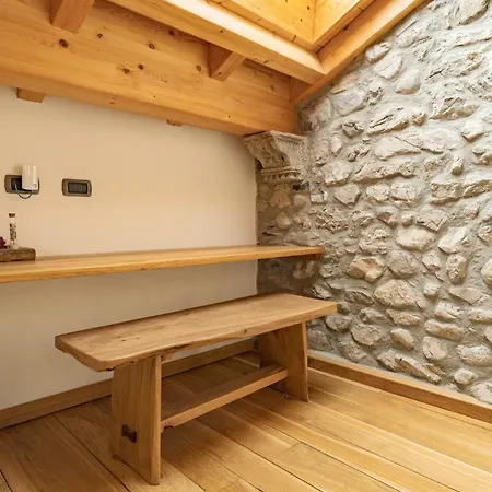 Сasa de vacaciones - Rustic Chic Retreat