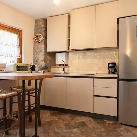 - Rustic Chic Retreat Ballabio