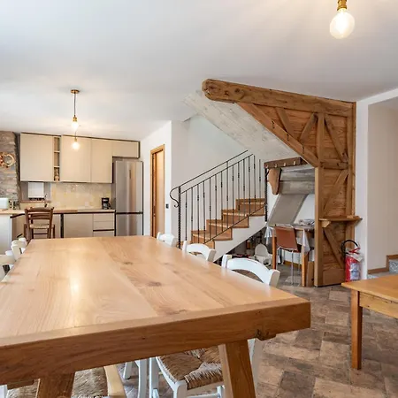 - Rustic Chic Retreat Ballabio