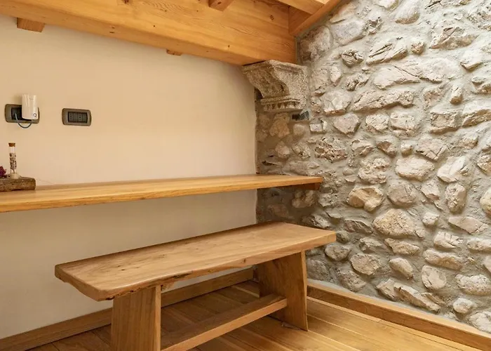 بيت للعطل - Rustic Chic Retreat