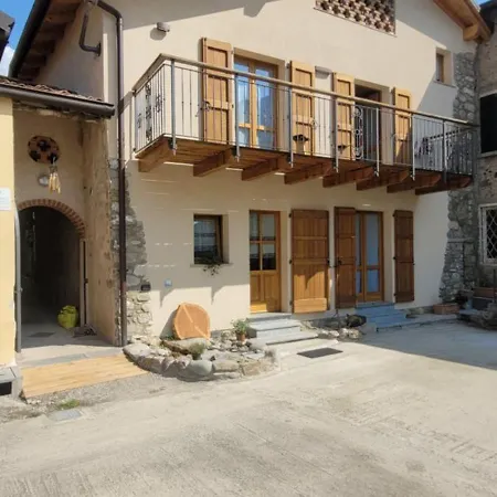 - Rustic Chic Retreat Prázdninový dům