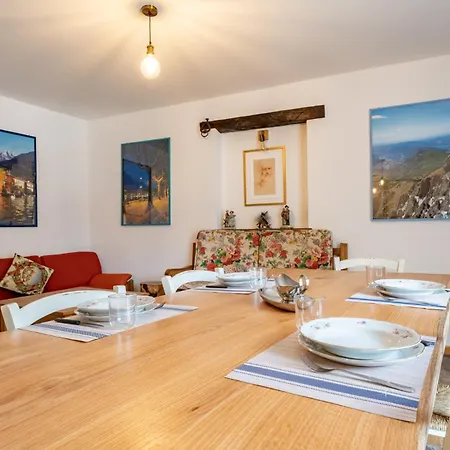 - Rustic Chic Retreat Prázdninový dům Ballabio