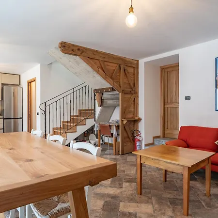 - Rustic Chic Retreat Ballabio