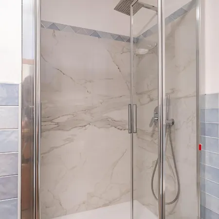 - Rustic Chic Retreat *