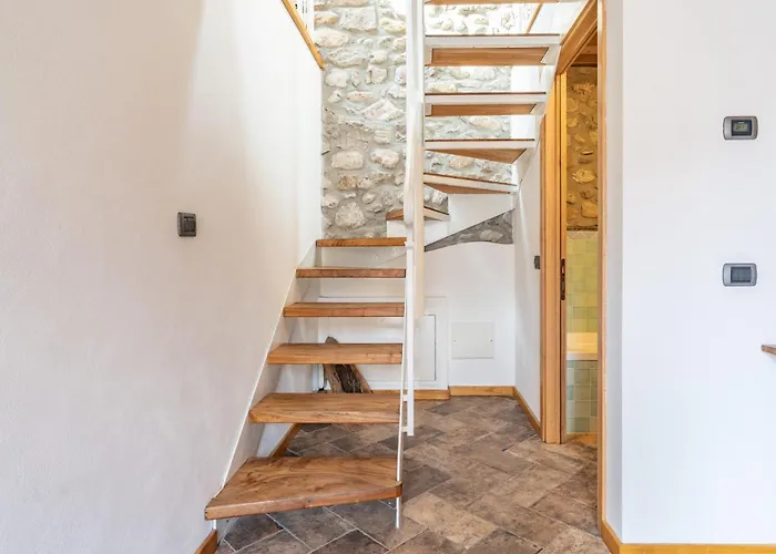 - Rustic Chic Retreat Casa de Férias Ballabio